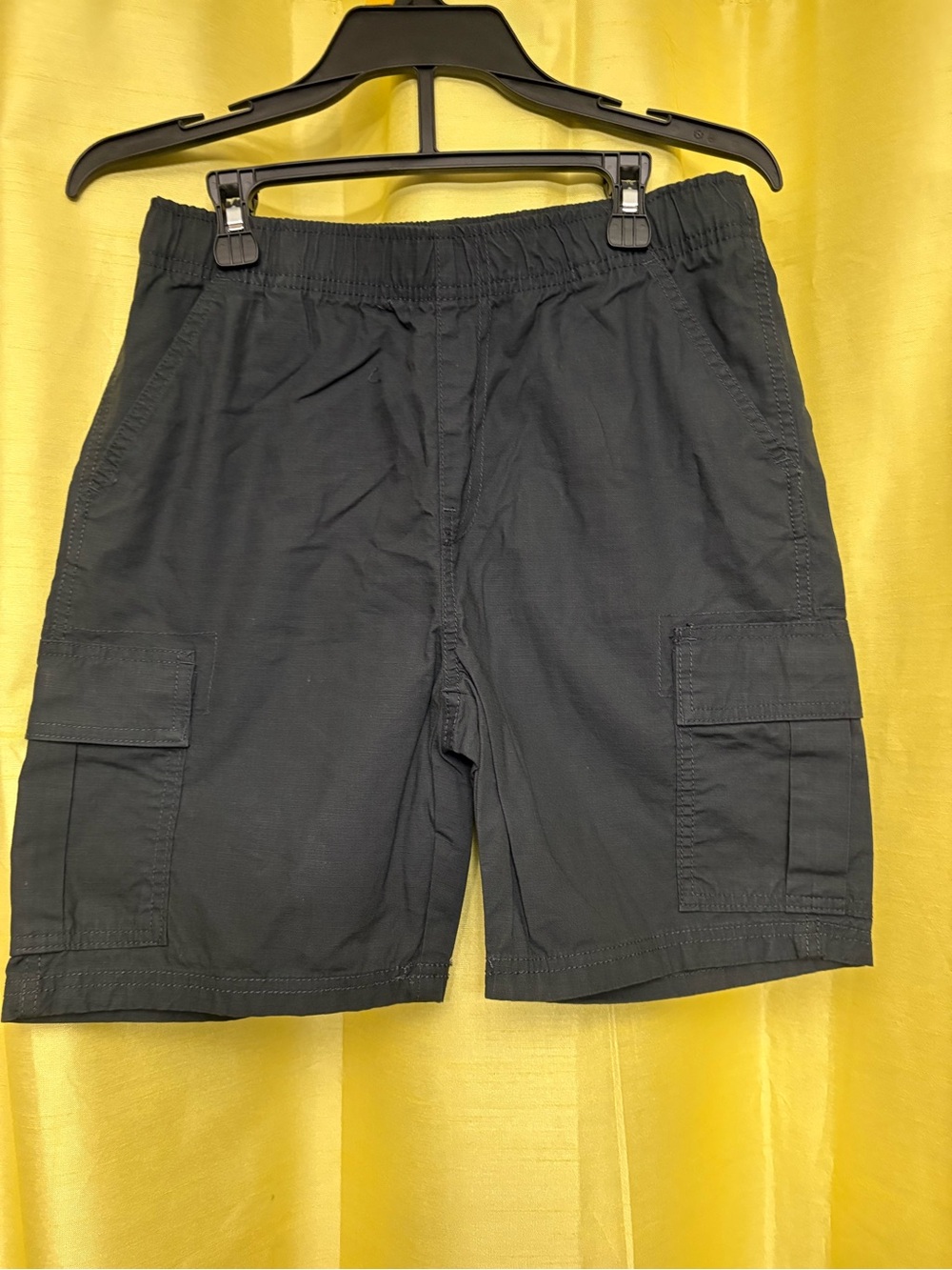 Children’s Place Boys husky Black Cargo Shorts with Elastic Waist